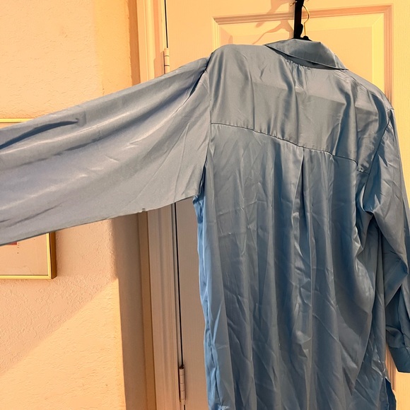 Light Blue Buttoned Knee-Length Shirt Dress - Picture 7 of 13